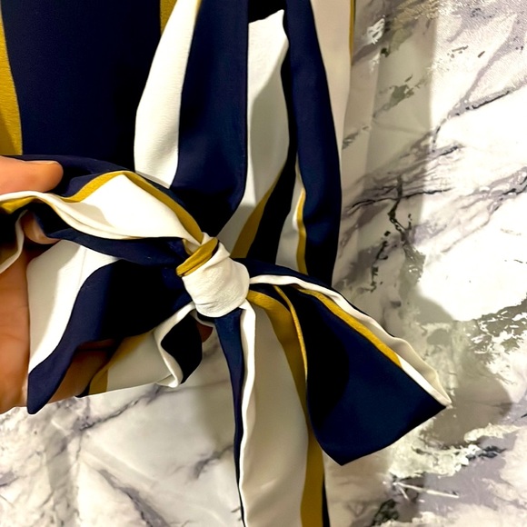 SHEIN Blouse - Picture 3 of 6